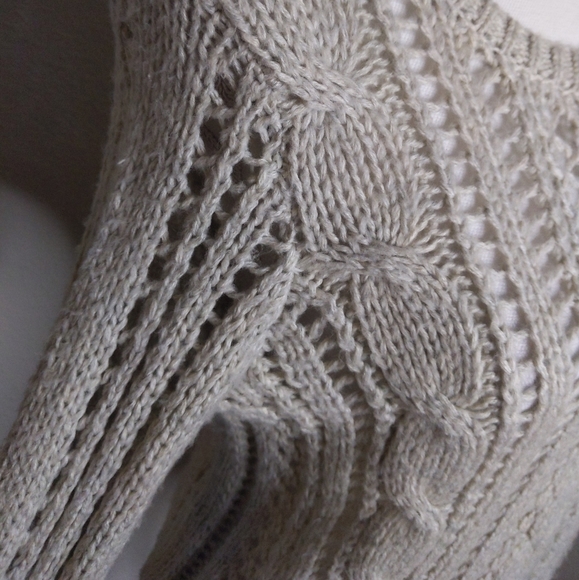Abercrombie & Fitch Crochet Knit Sweater Extra Long Sleeve Women’s Small - Picture 3 of 9